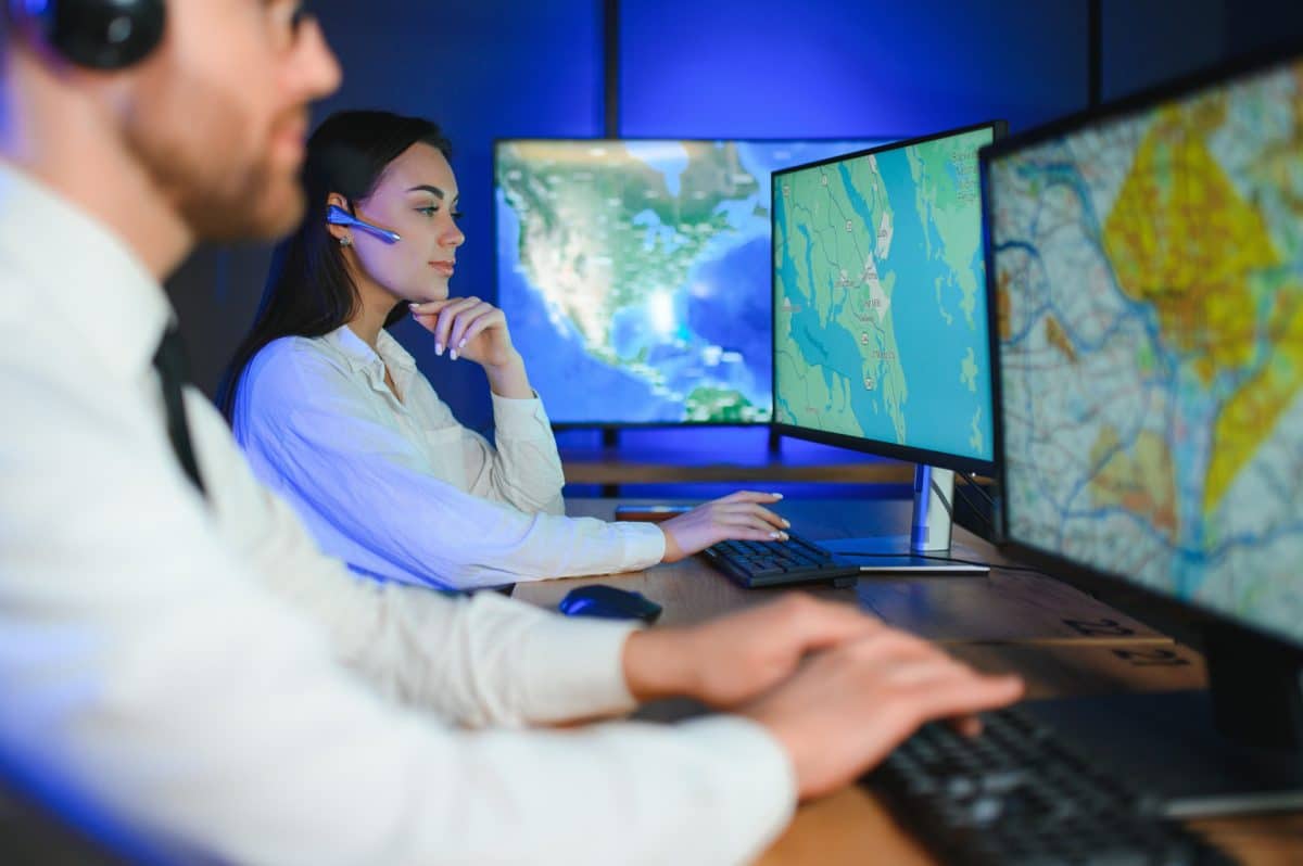 expert geomatique internationale